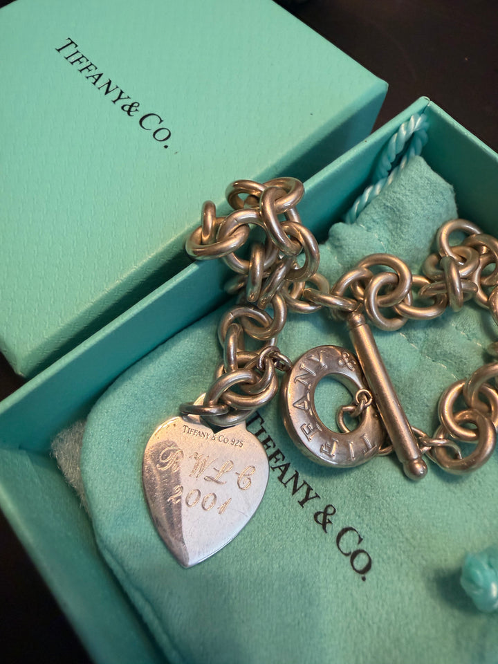 Authentic Tiffany & Co. Silver Heart Toggle necklace Serena RWLC 2001 925