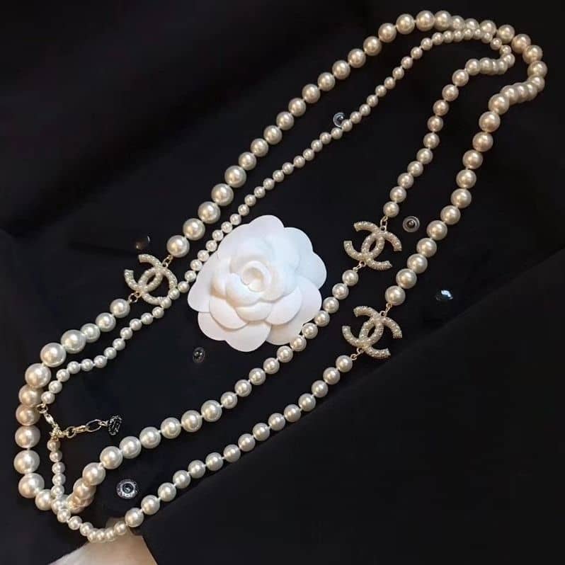 Double Letter C pearl necklace